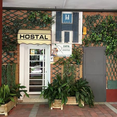 Hostal Tres Cantos Exteriér fotografie