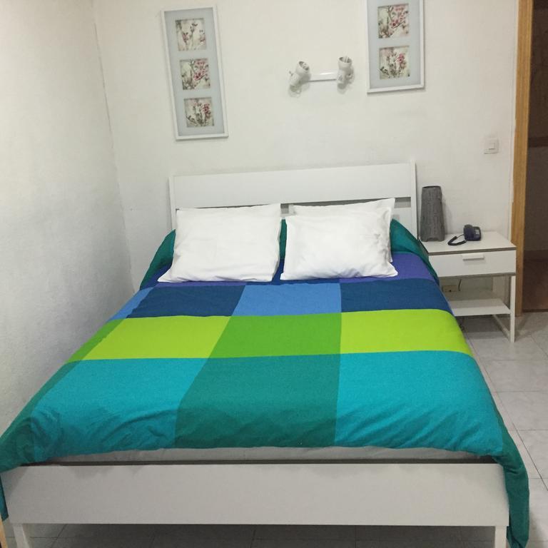 Hostal Tres Cantos Exteriér fotografie