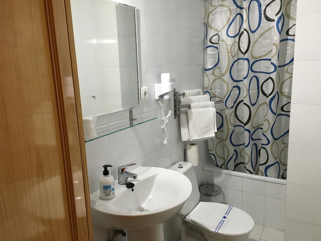 Hostal Tres Cantos Exteriér fotografie